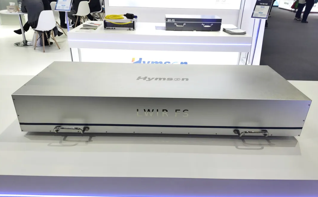 9170金沙登录入口中红外飞秒激光器